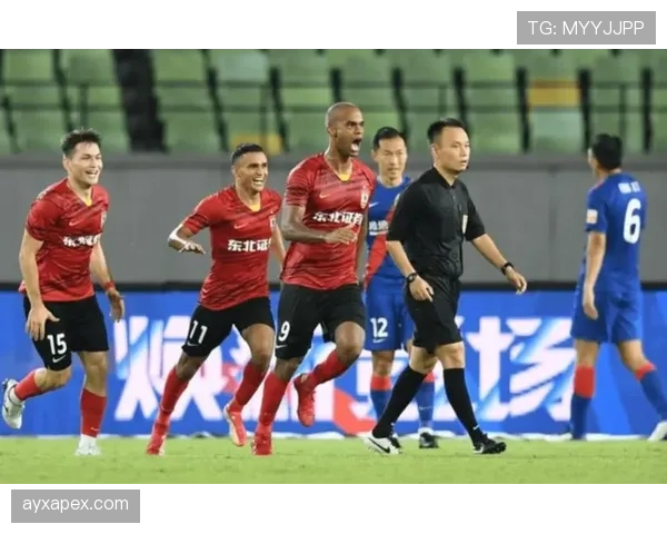 巴萨克赛尔主场战平后仍保积分榜前三位置 巴萨克赛尔主场战平后仍保积分榜前三位置
